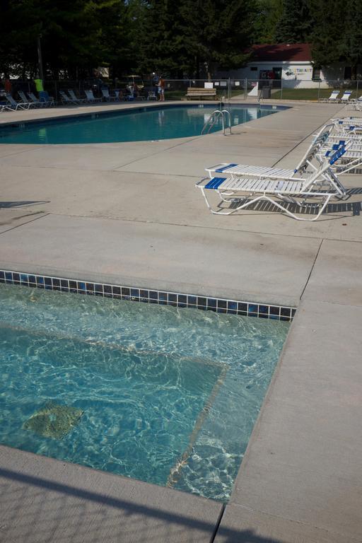 Plymouth Rock Camping Resort Basic Cabin Elkhart Lake Luaran gambar